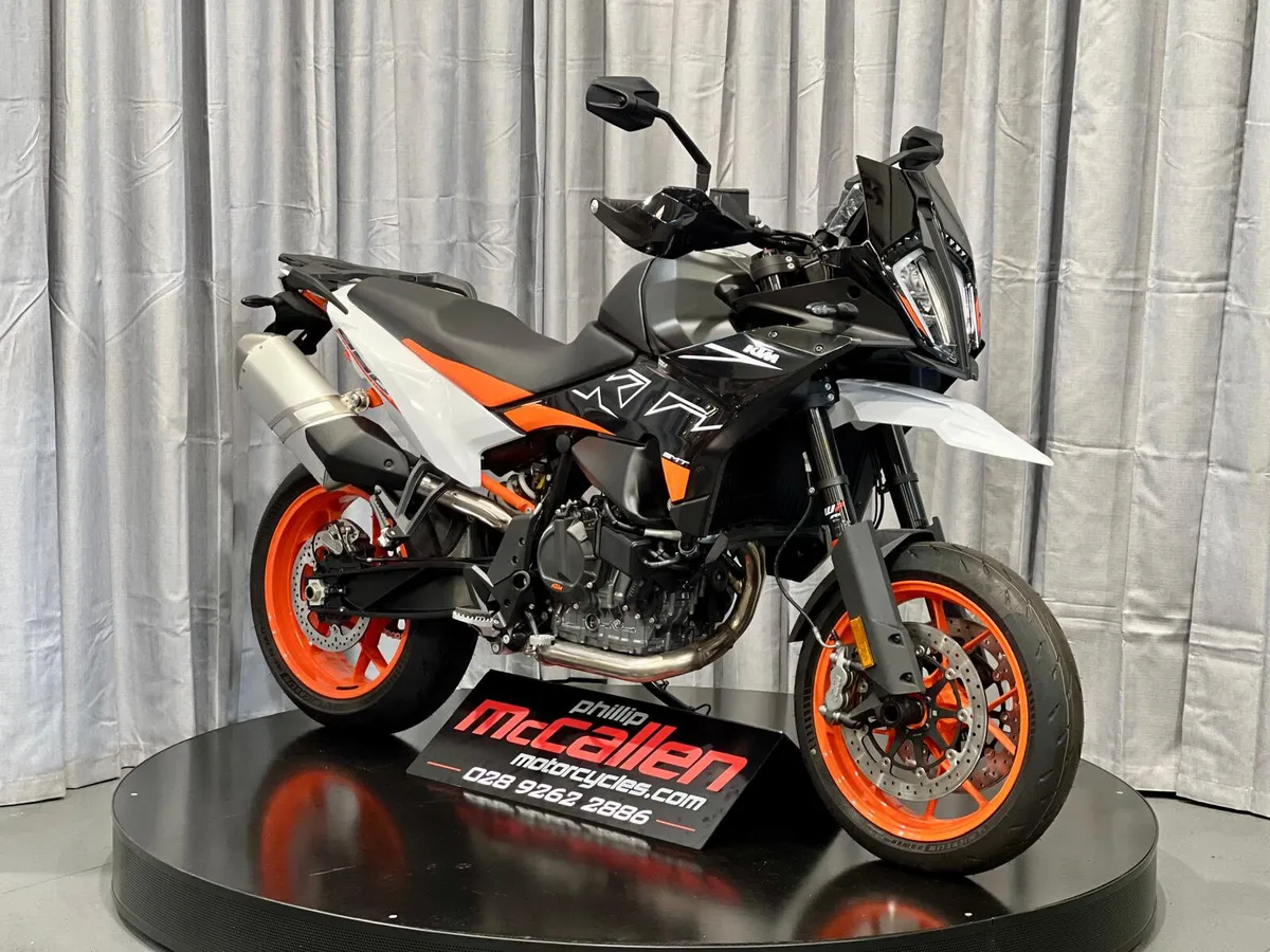 Ex-Demo 2024 KTM 890 SMT - Image 1