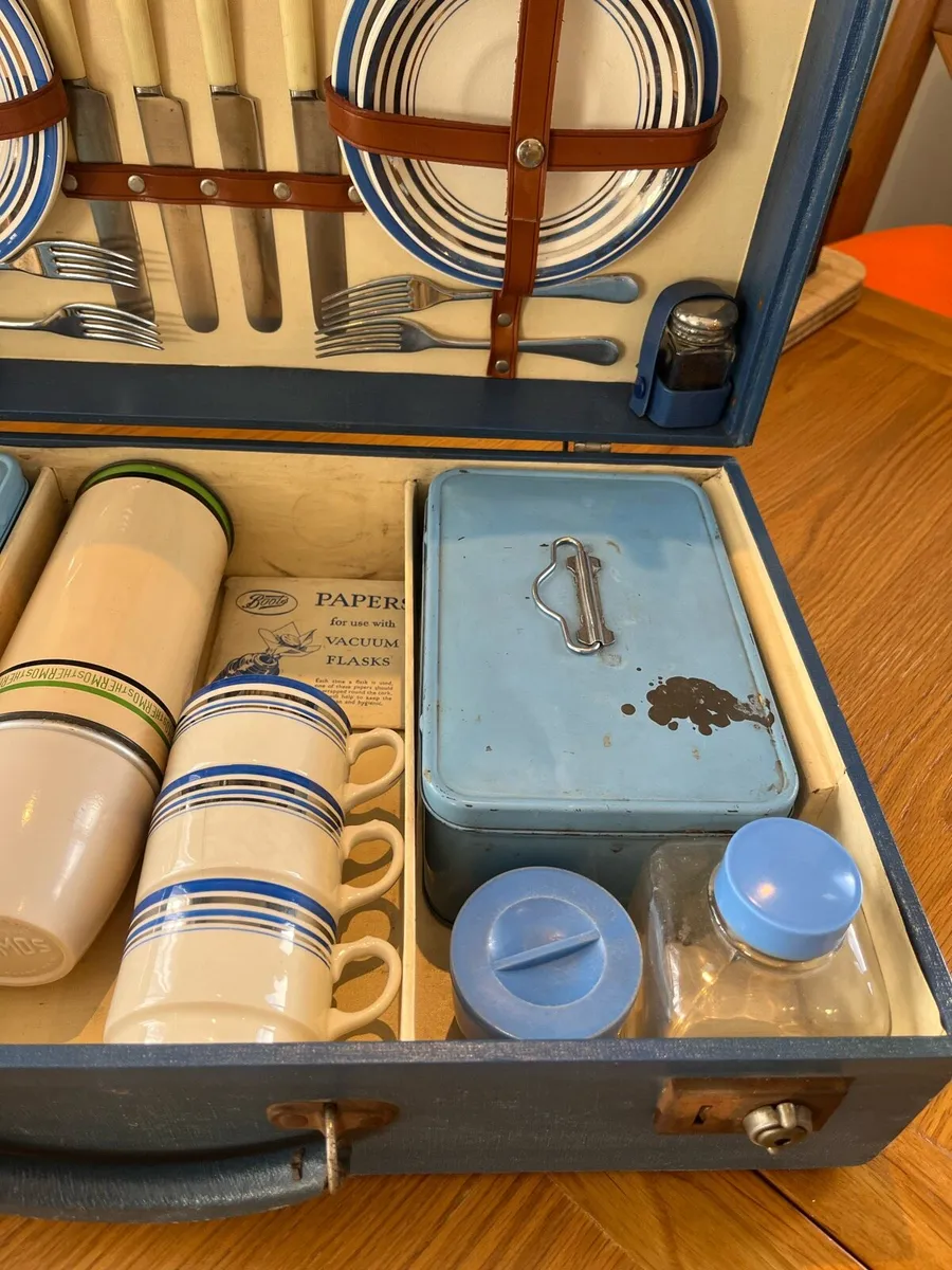 1950s Sirram England Picnic Set - Image 4