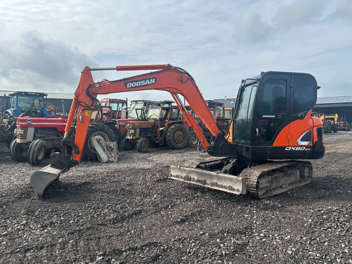 2020 Doosan DX 60-9C C/W x2 Buckets - Image 4