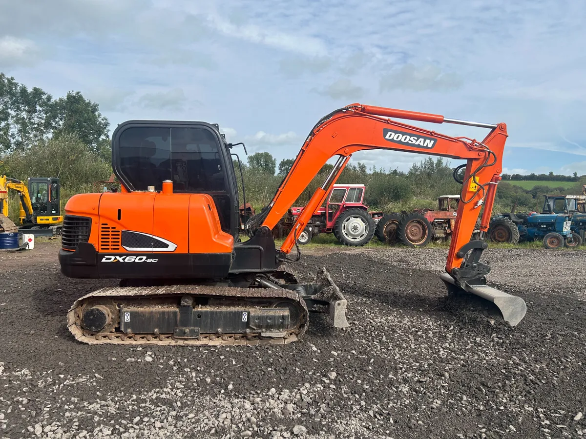 2020 Doosan DX 60-9C C/W x2 Buckets - Image 2