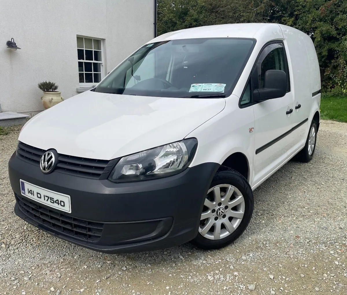 VW Caddy 2014 1.6tdi cvrt and tax - Image 1