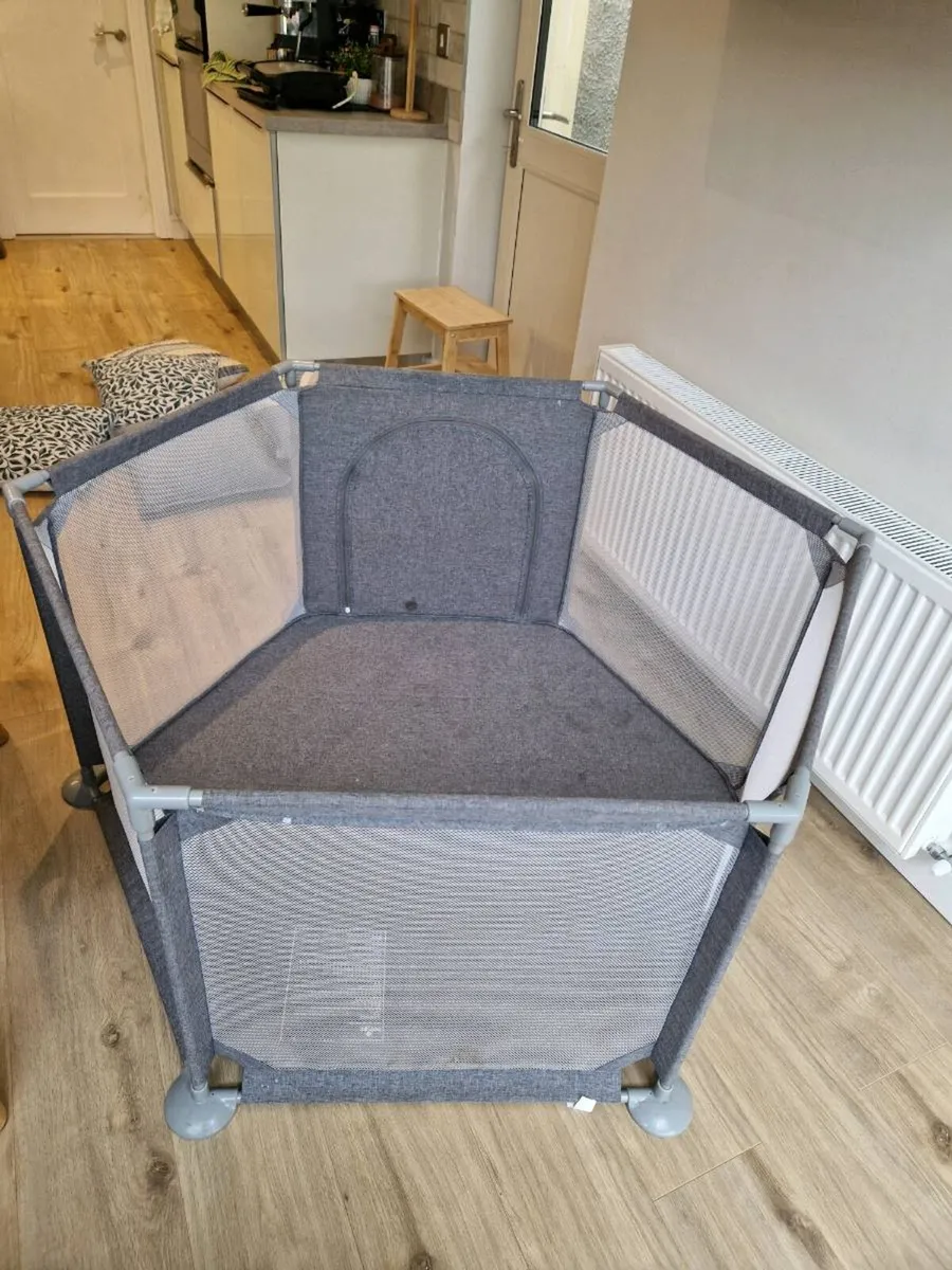 Playpen - Image 2