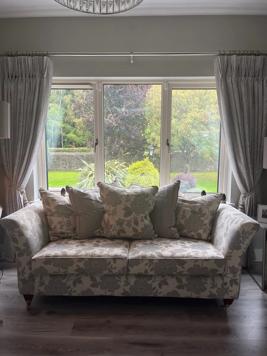 EZ Living 3 seater Couch, & 1 seater - Image 3
