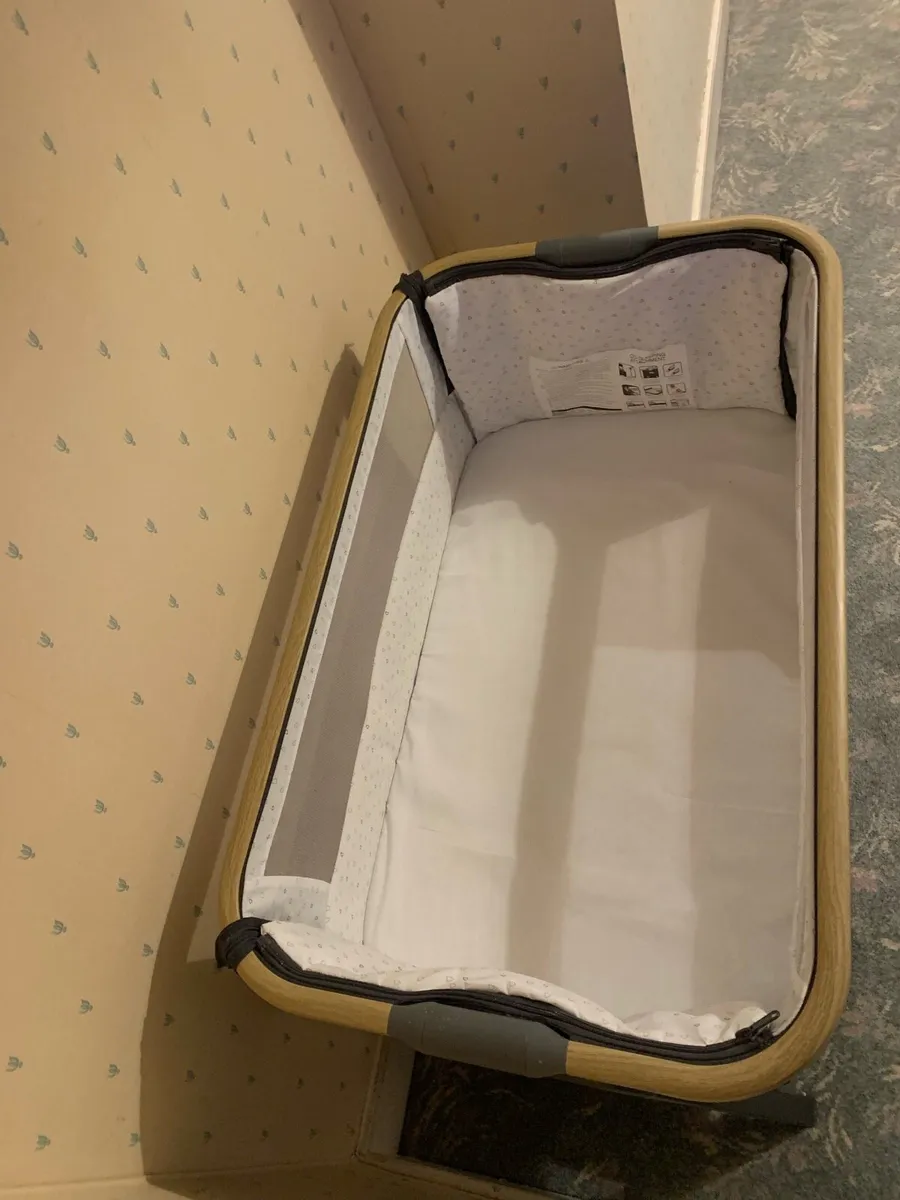 Bedside Crib - Image 2