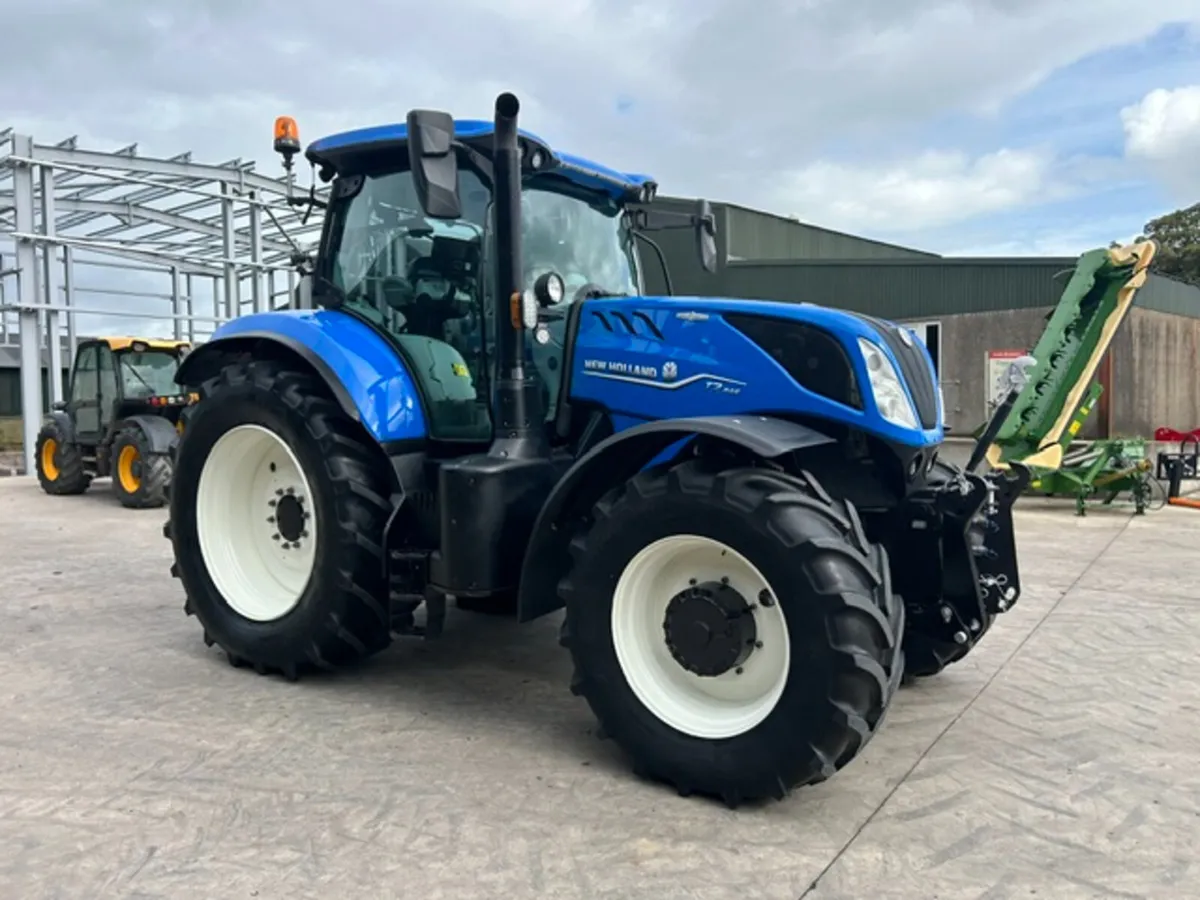 New Holland T7.245 - Image 2
