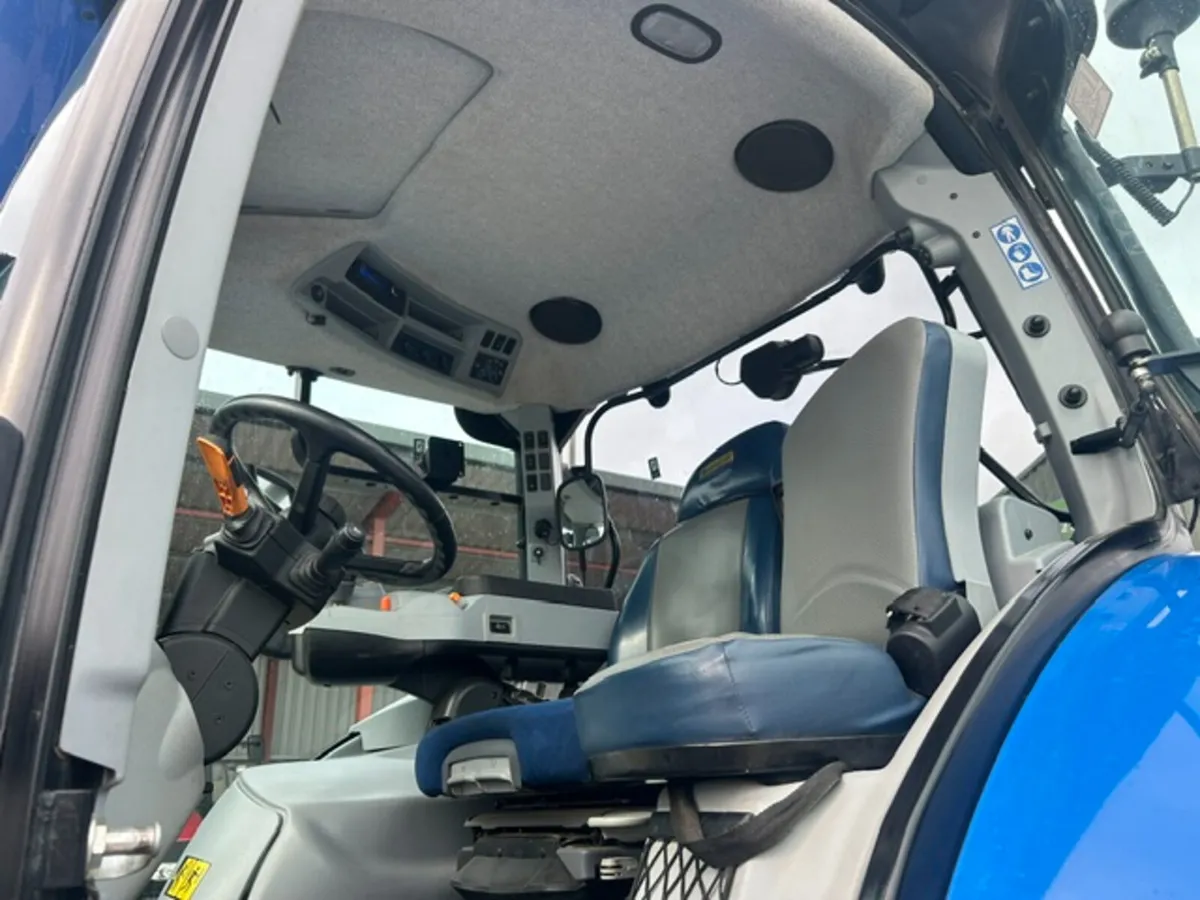 New Holland T7.245 - Image 4