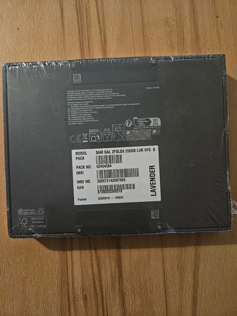 Samsung Z Fold 8 256GB - Image 2