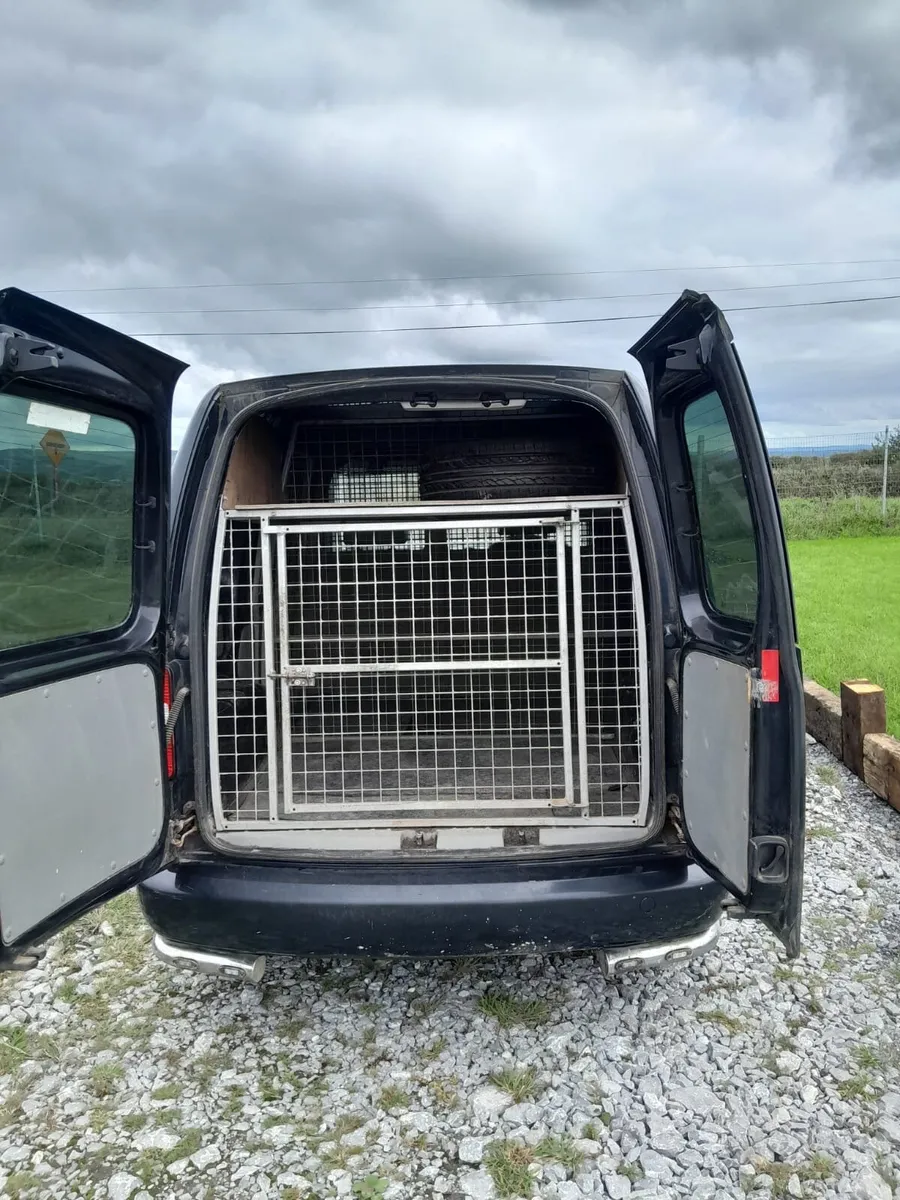Volkswagen Caddy 2009 - Image 3