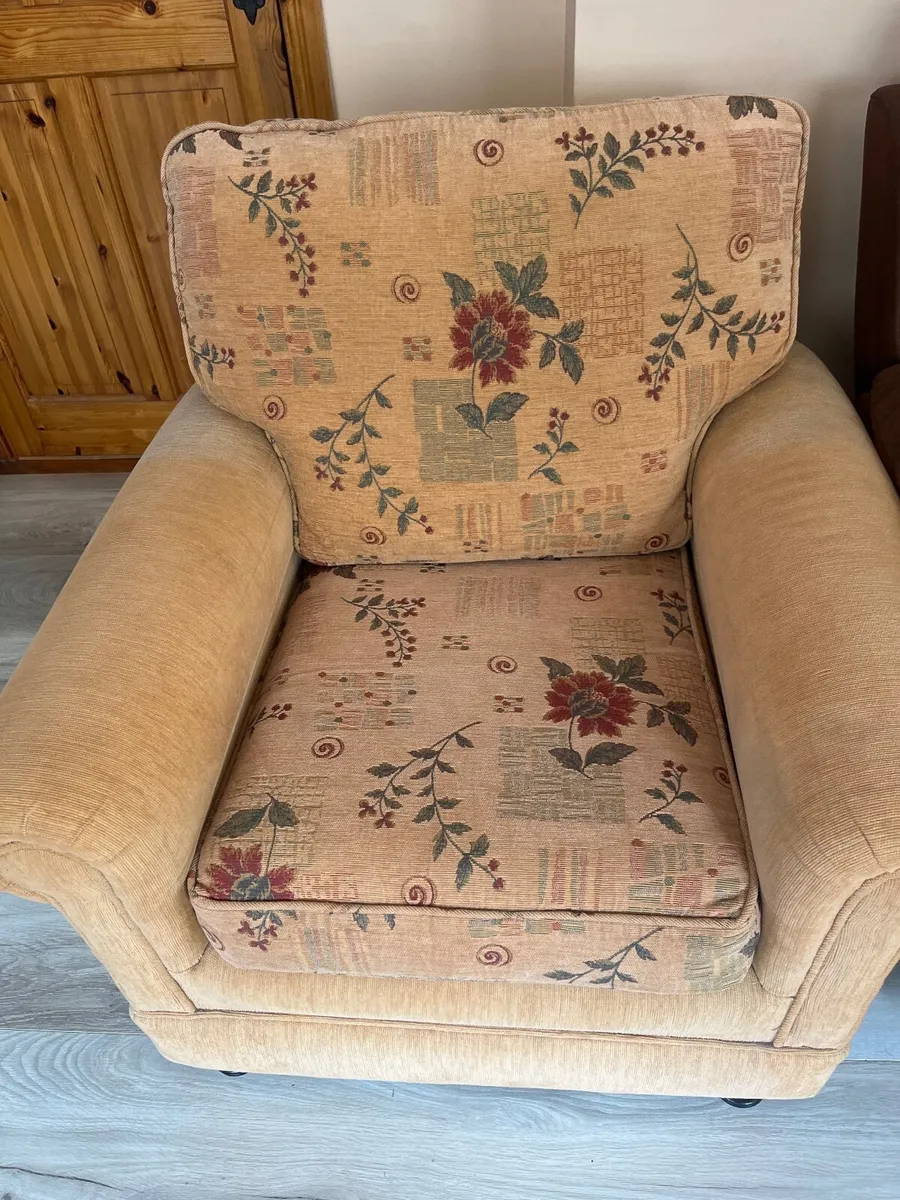 Sofa - Image 3
