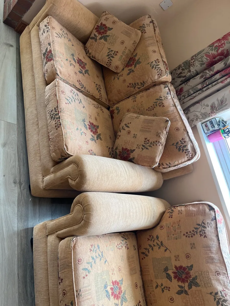 Sofa - Image 4