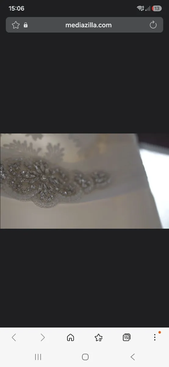Wedding dress - Image 3