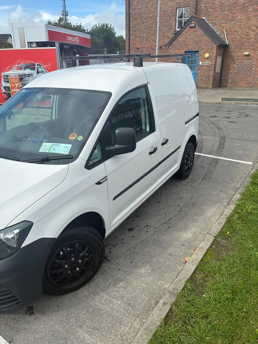 Volkswagen caddy - Image 3