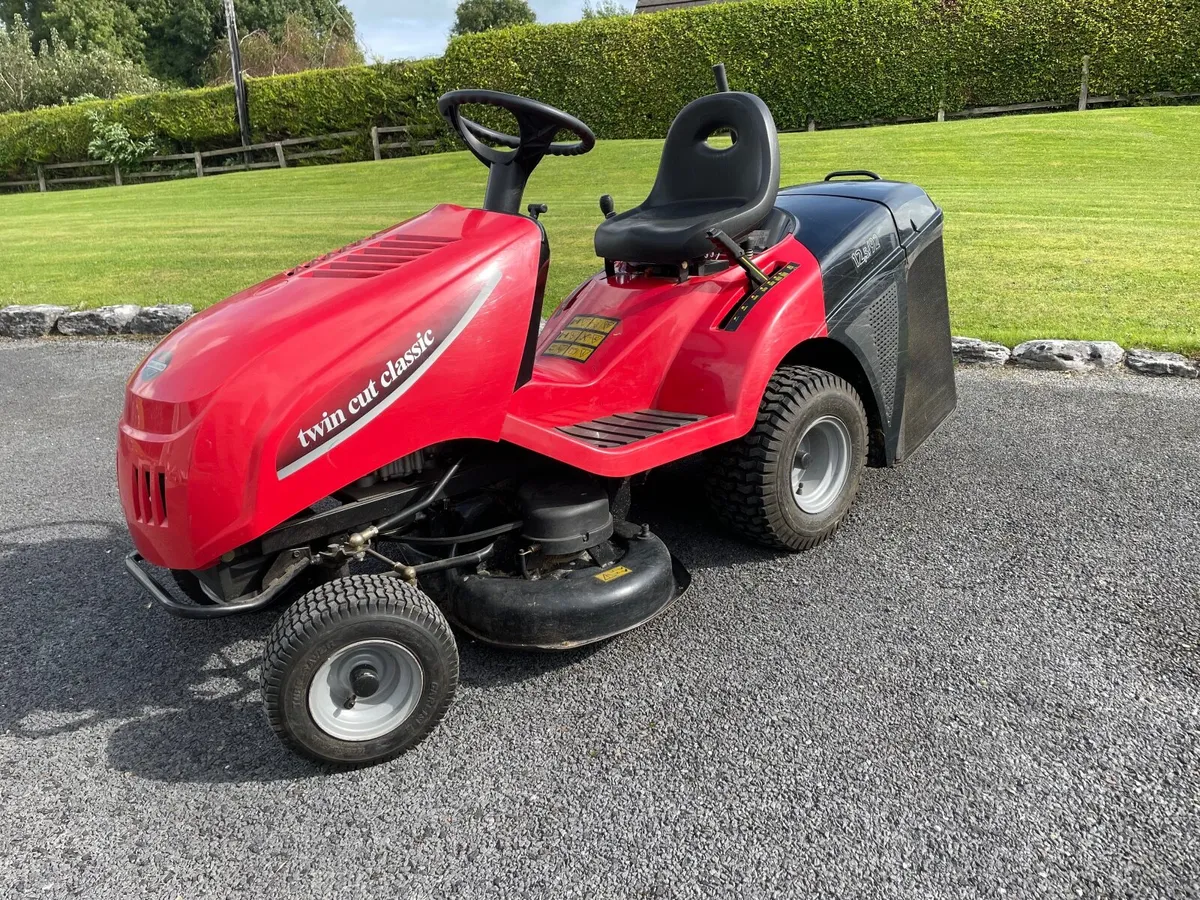 Ride on lawn mower - Image 4