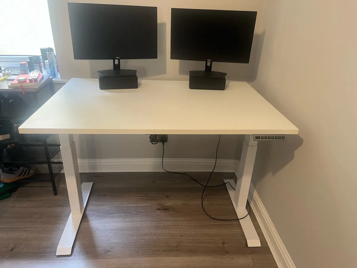 Adjustable desk - Image 3