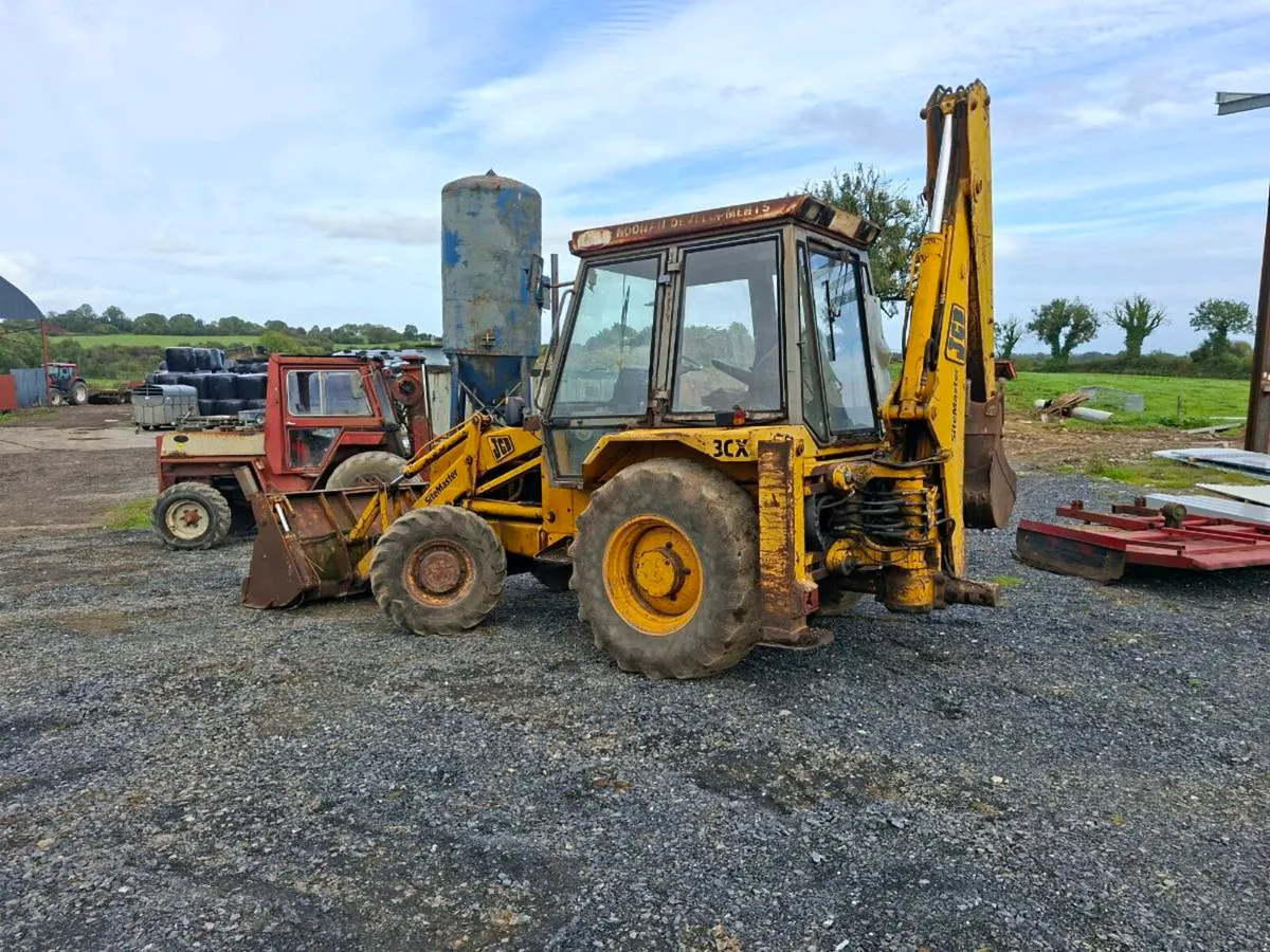 Jcb 3cx and manitou forklift - Image 3