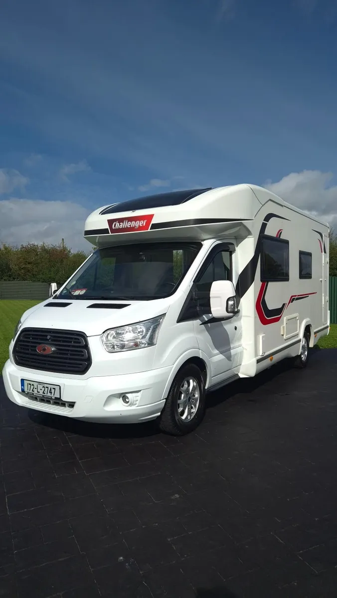 ⭐ Challenger 270 high spec, low mileage - Image 2
