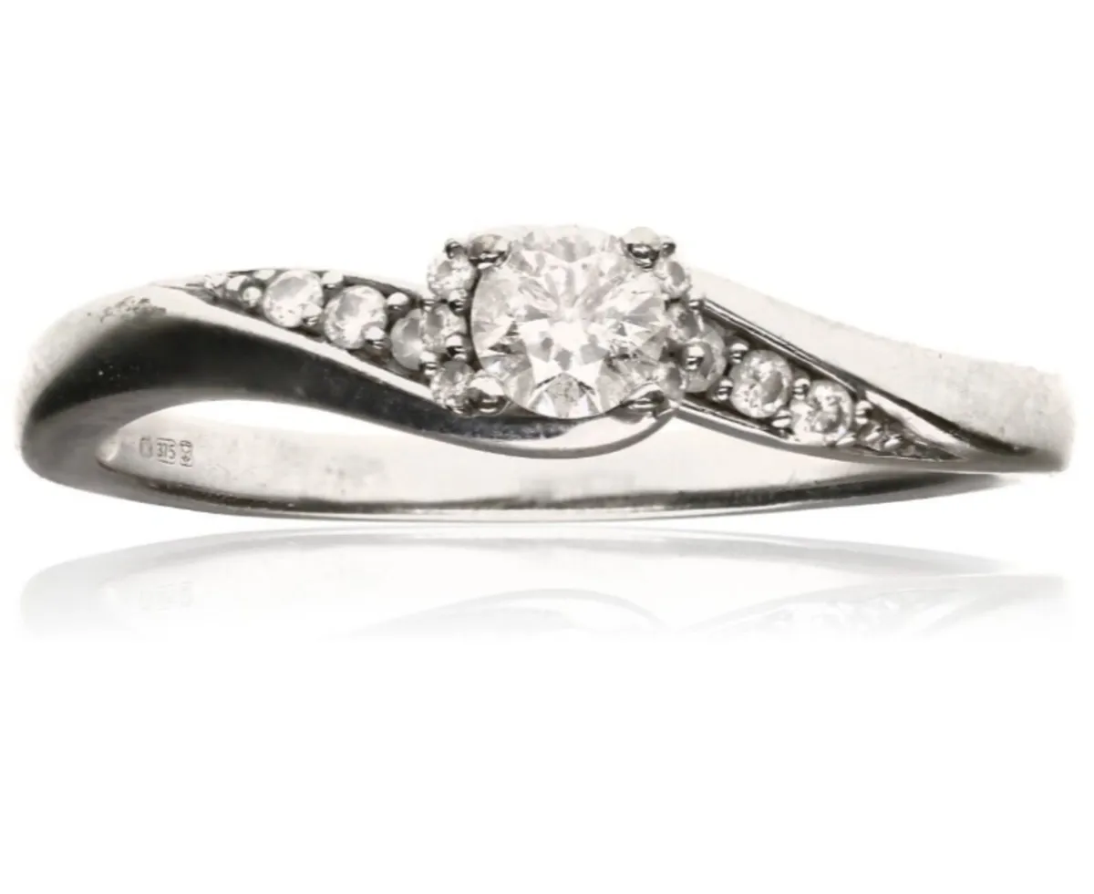 New 9k gold "Forever diamond ring"with certificate - Image 1
