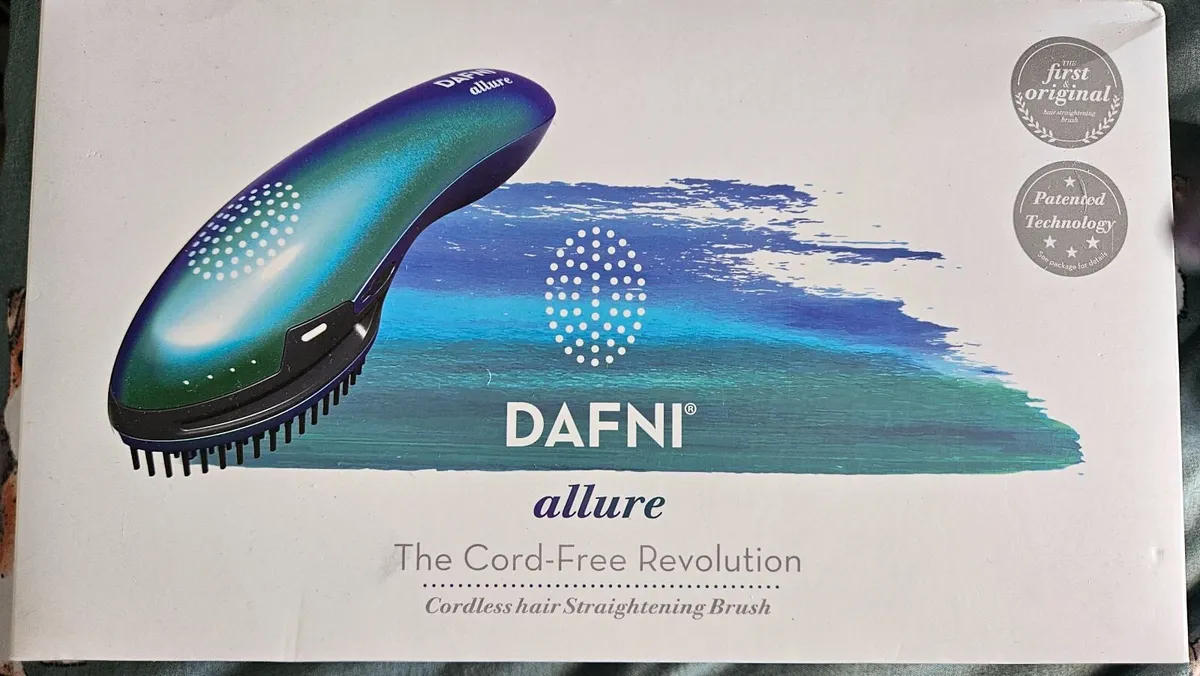 Dafni Hair Straightening Brush + Cordless Brush - Image 2