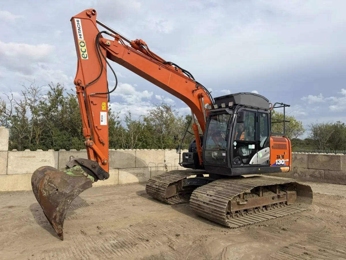 2020 HITACHI ZX130LC-6 BOGMASTER EXCAVATOR - Image 1