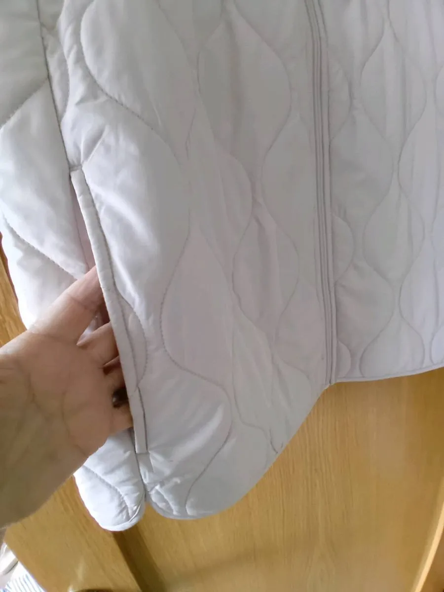 Ladies Gilet  -Size 16  -Brand M &S - Image 3