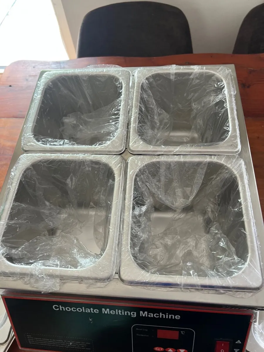 Chocolate melting / tempering machine - Image 3