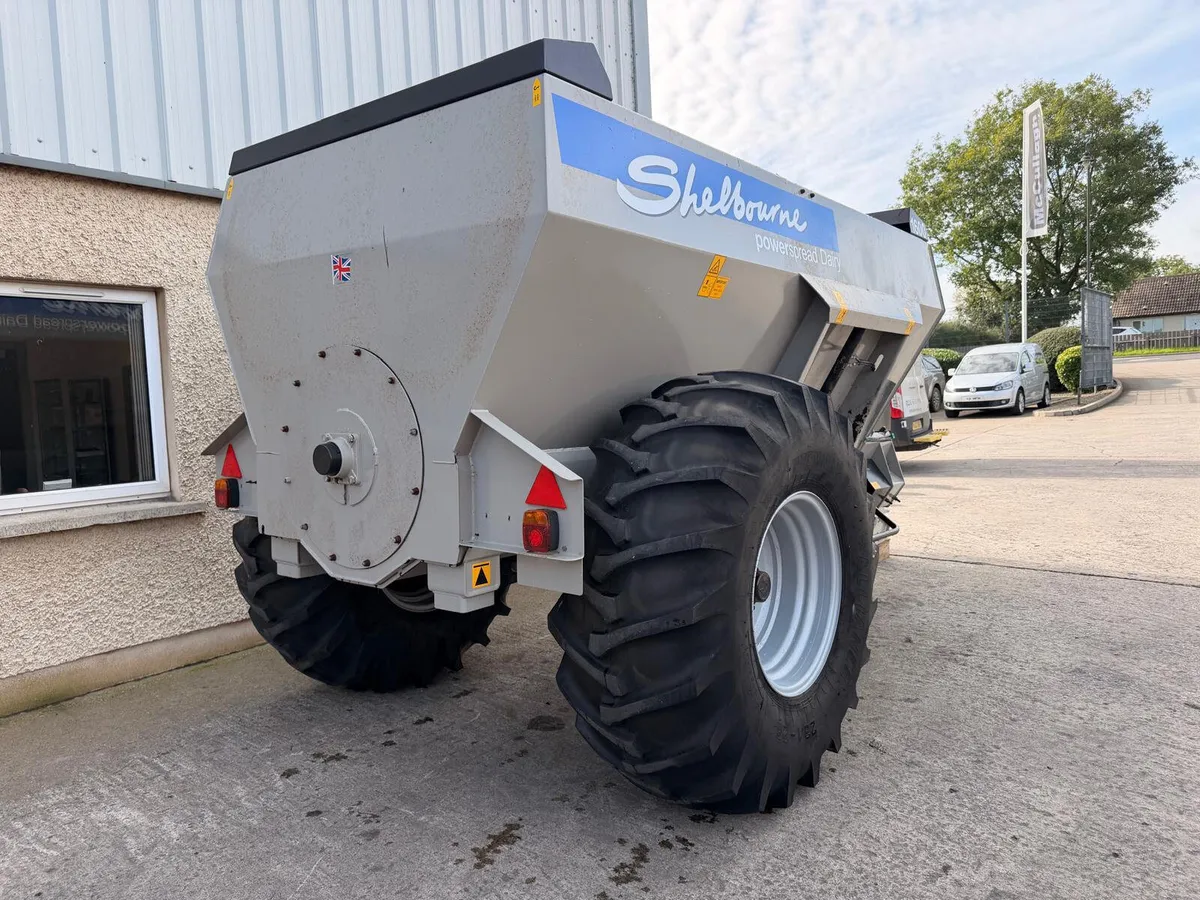 Shelbourne Powerspread 1600 Side Spreader - Image 3