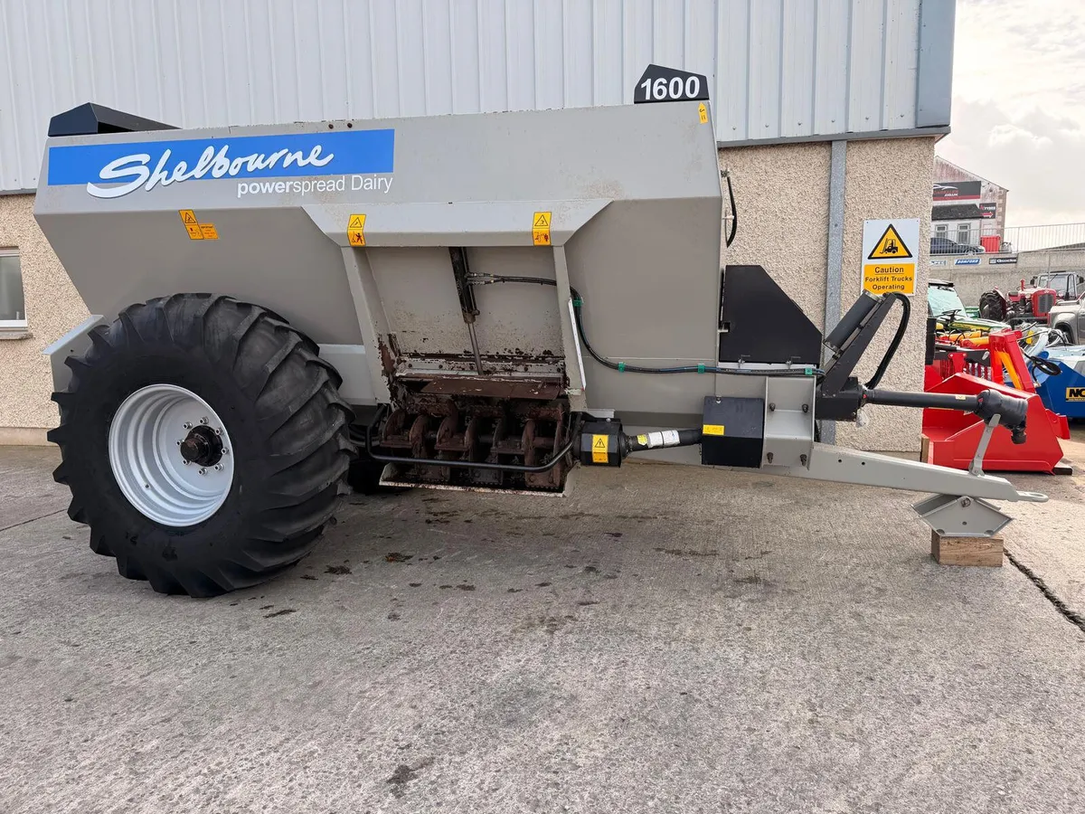 Shelbourne Powerspread 1600 Side Spreader - Image 2