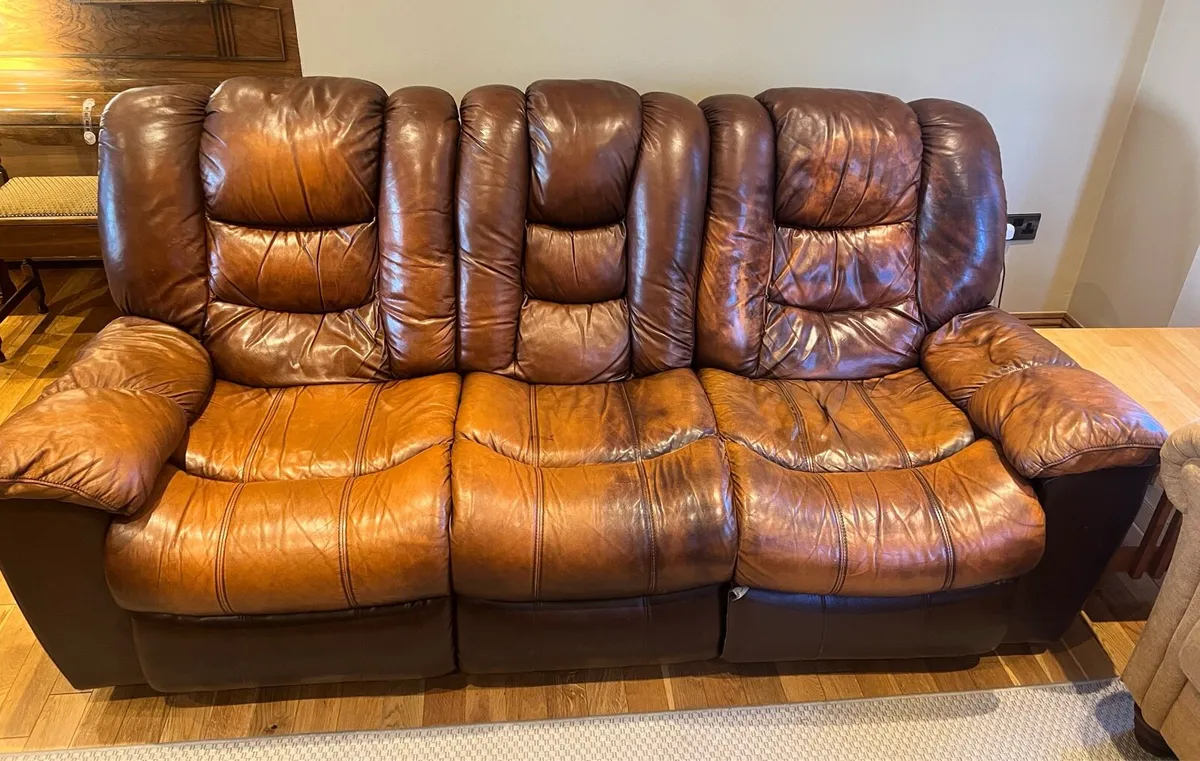 FREE 3-Seater Reclining Leather Sofa - Image 2