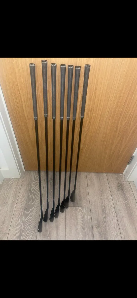 P790 Irons - Image 4