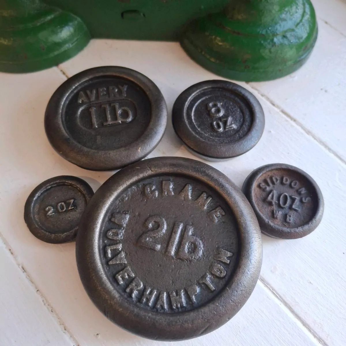 Vintage Cast-Iron Kitchen Balance Scale - Image 3