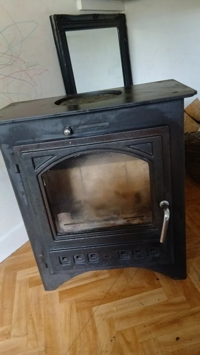 Stove - Image 1