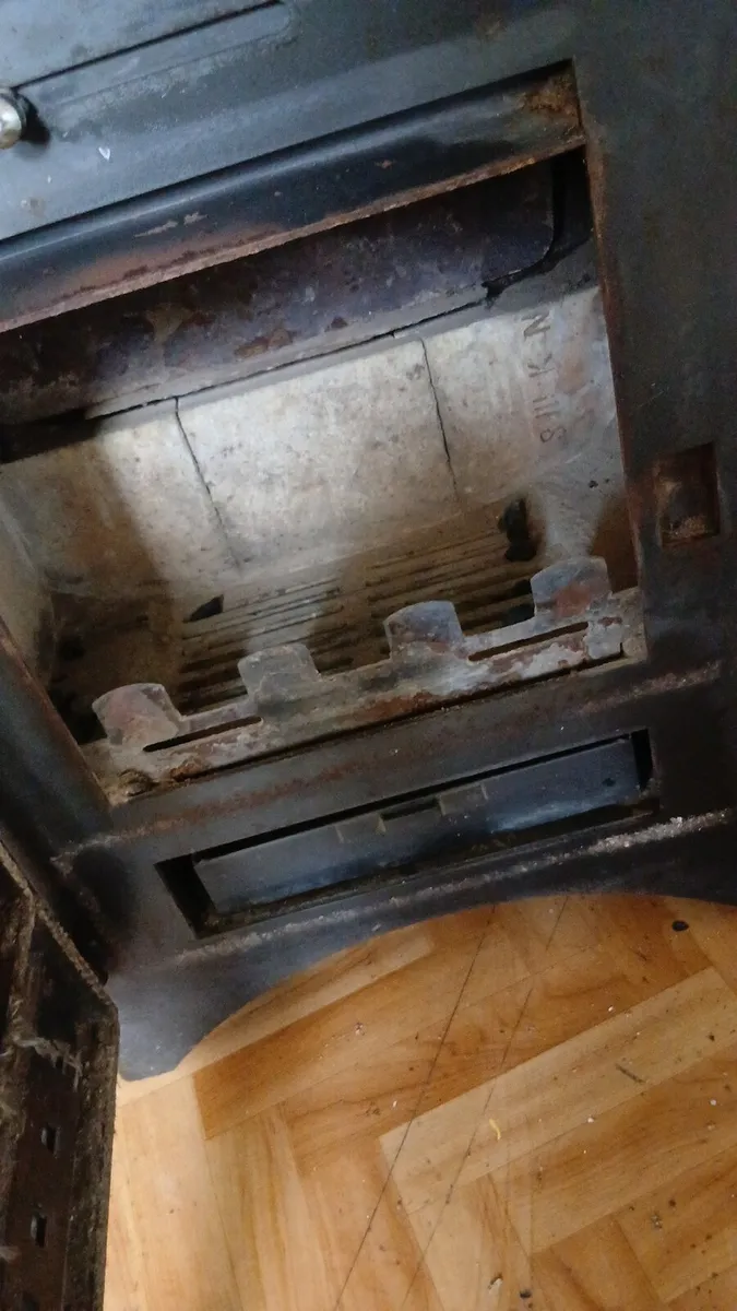 Stove - Image 2
