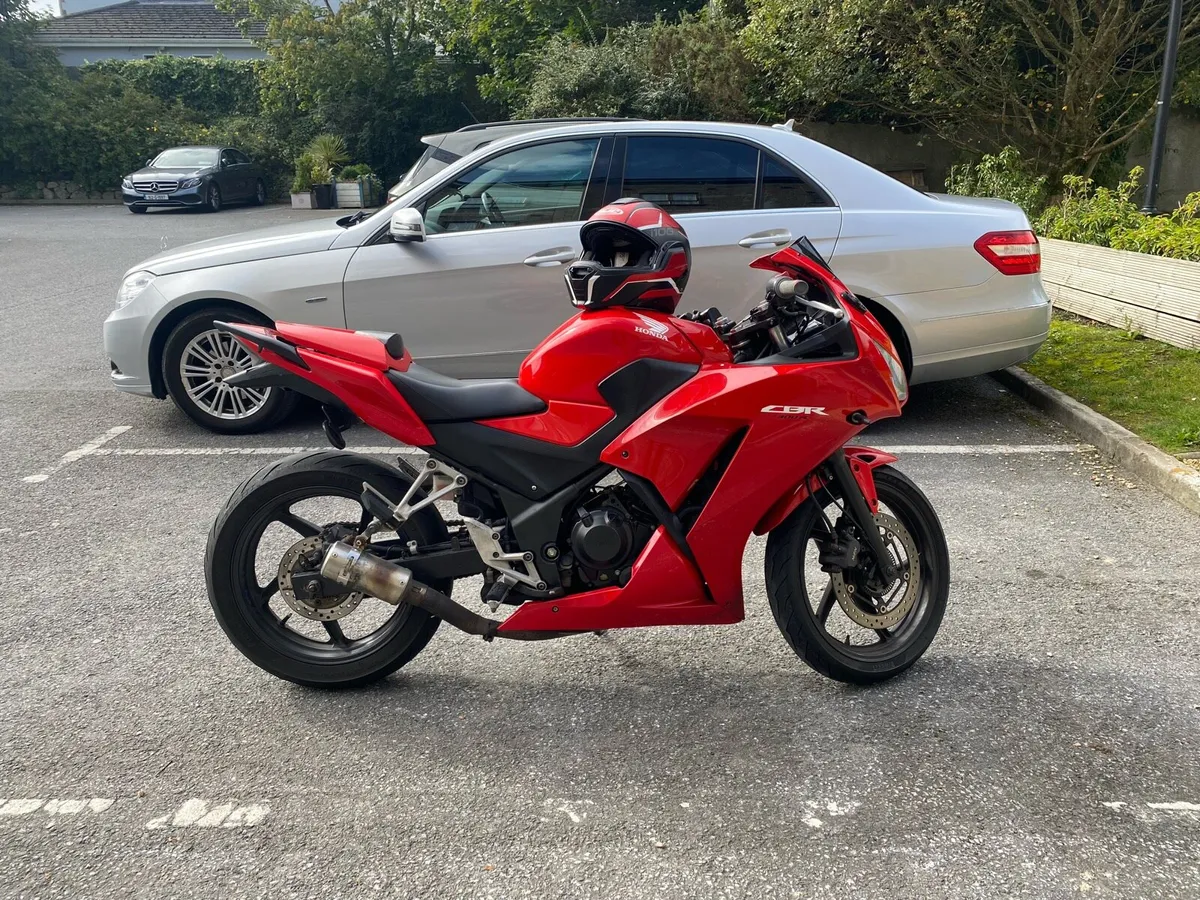 Honda cbr300r - Image 1