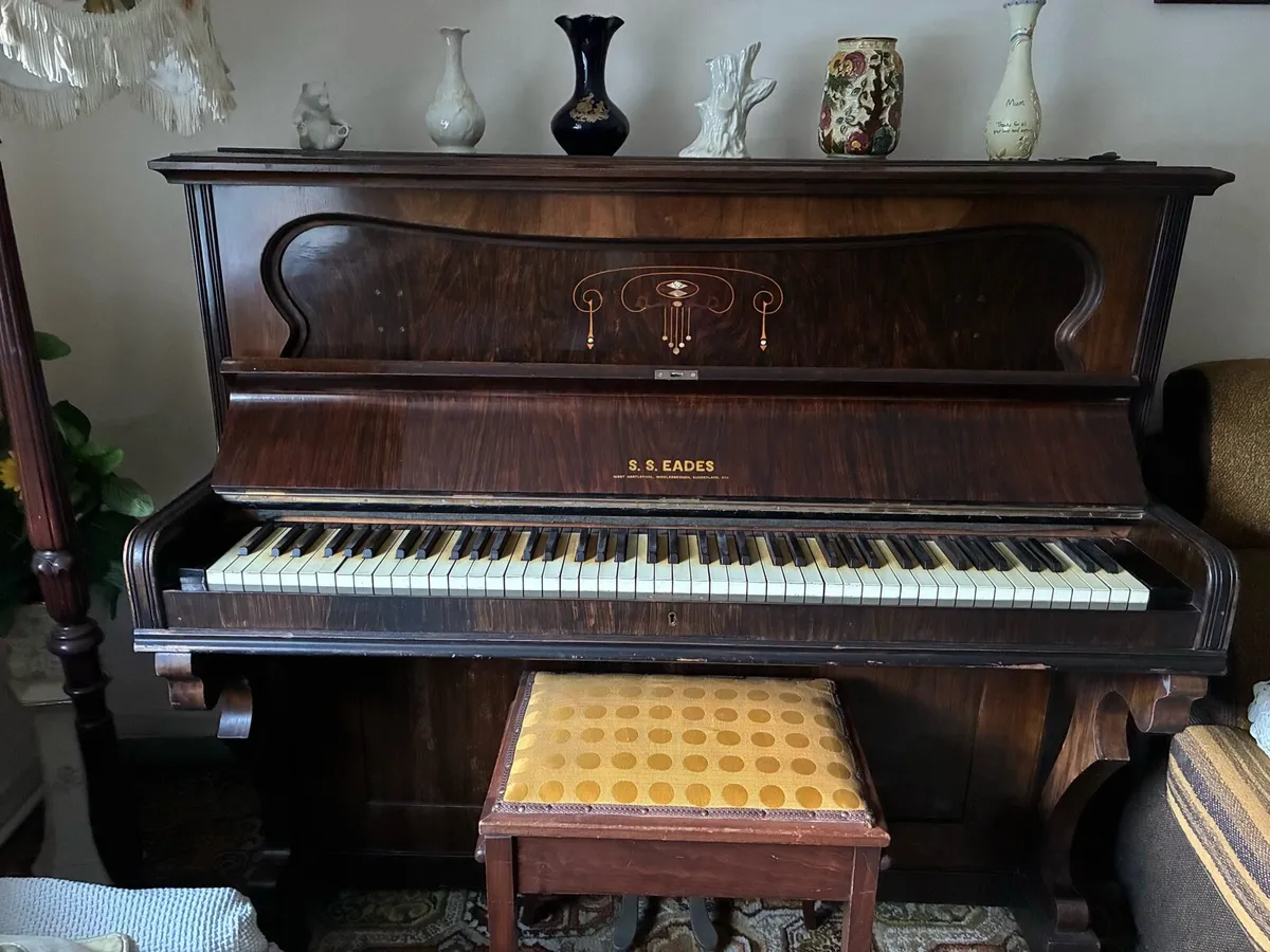 Piano - Image 1