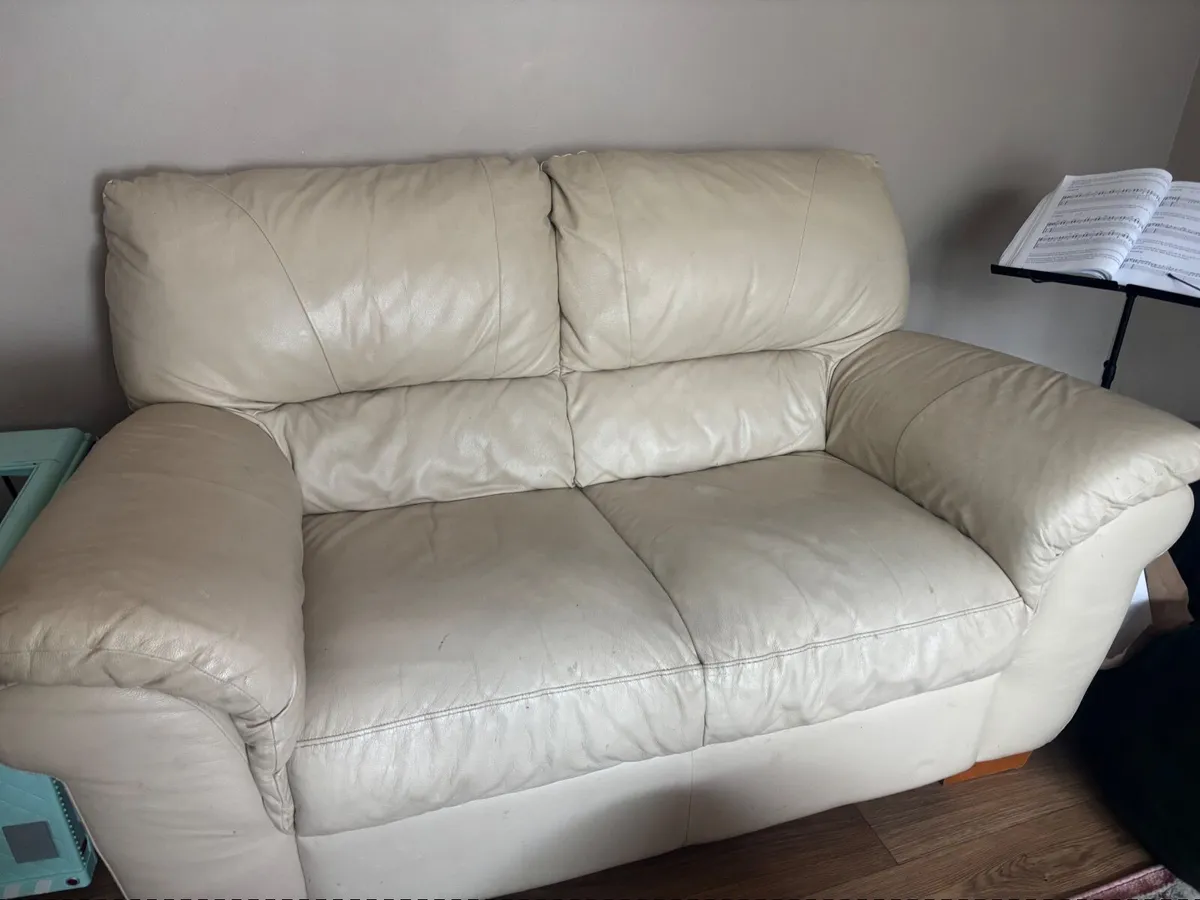 Cream leather sofa- NEEDS TO GO ASAP - Image 4