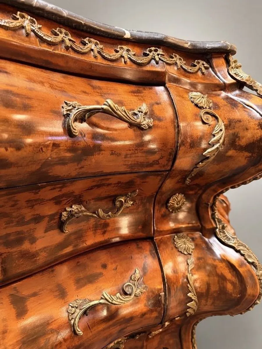 Magnificent French-Style Large Bombe Chest of Drawers w. Marble Top - Image 4