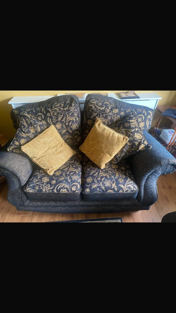Couches - Image 3