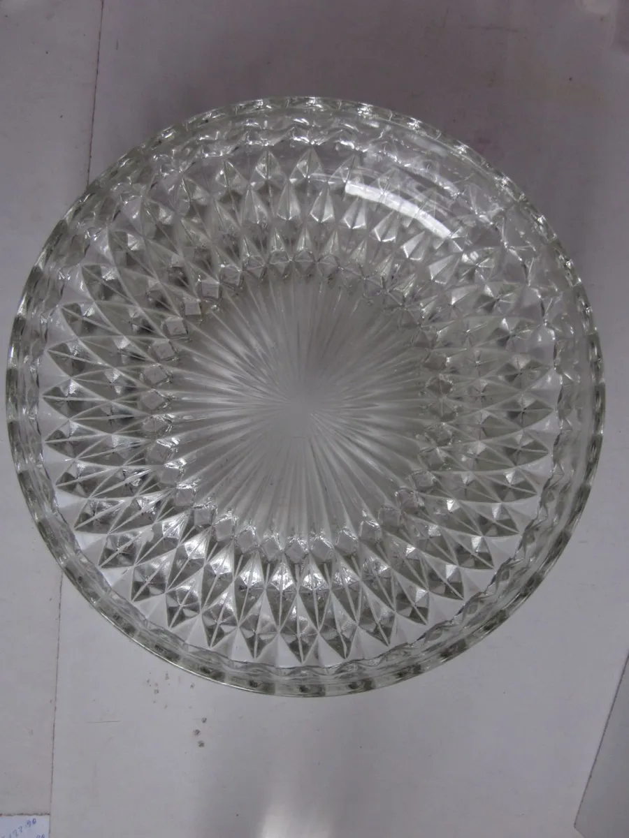 Two Indiana Glass Diamond Point  Bowls - Image 4
