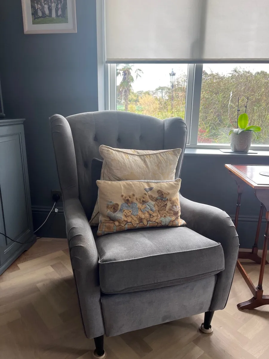 Chairs - Image 2