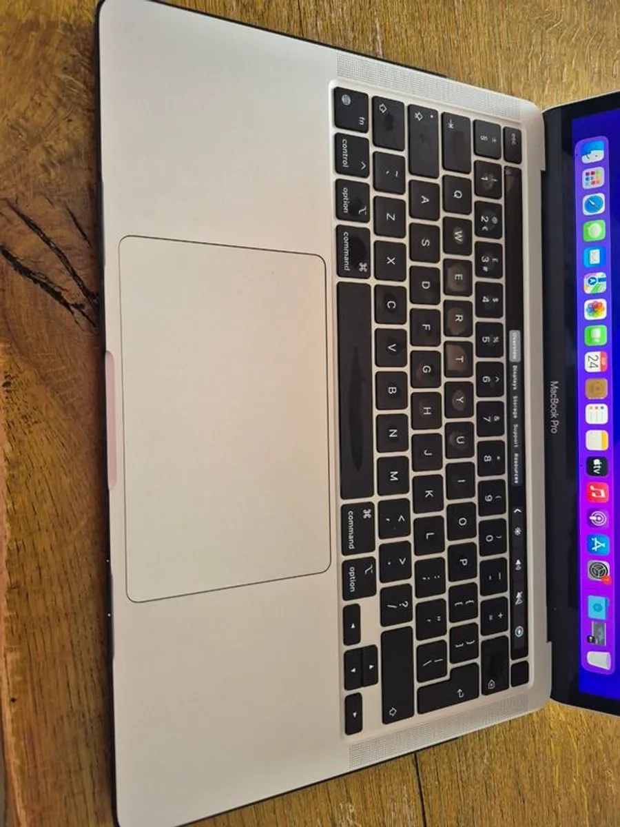 Macbook - Image 1