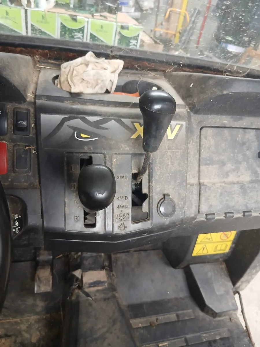 John Deere XUV gator....in everyday use - Image 3