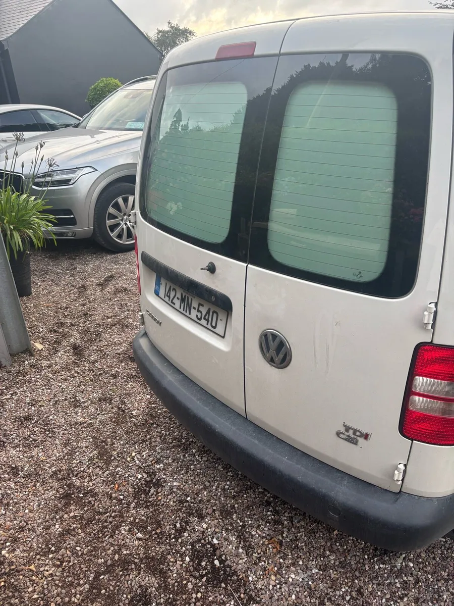 Volkswagen caddy - Image 3