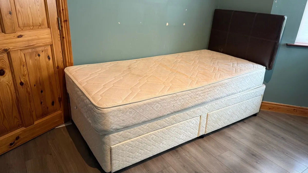 Single Bed - Image 2