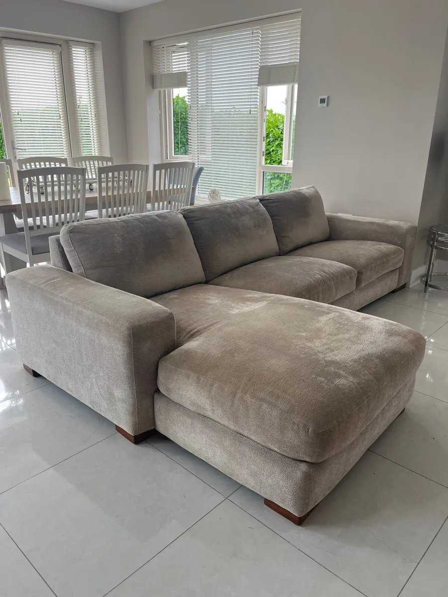 Couch - Image 1