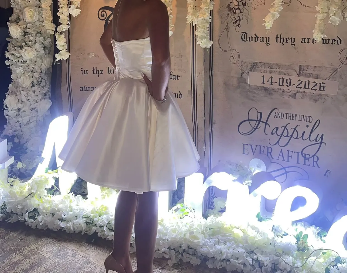 Bridesmaids ,flowergirl - Image 3