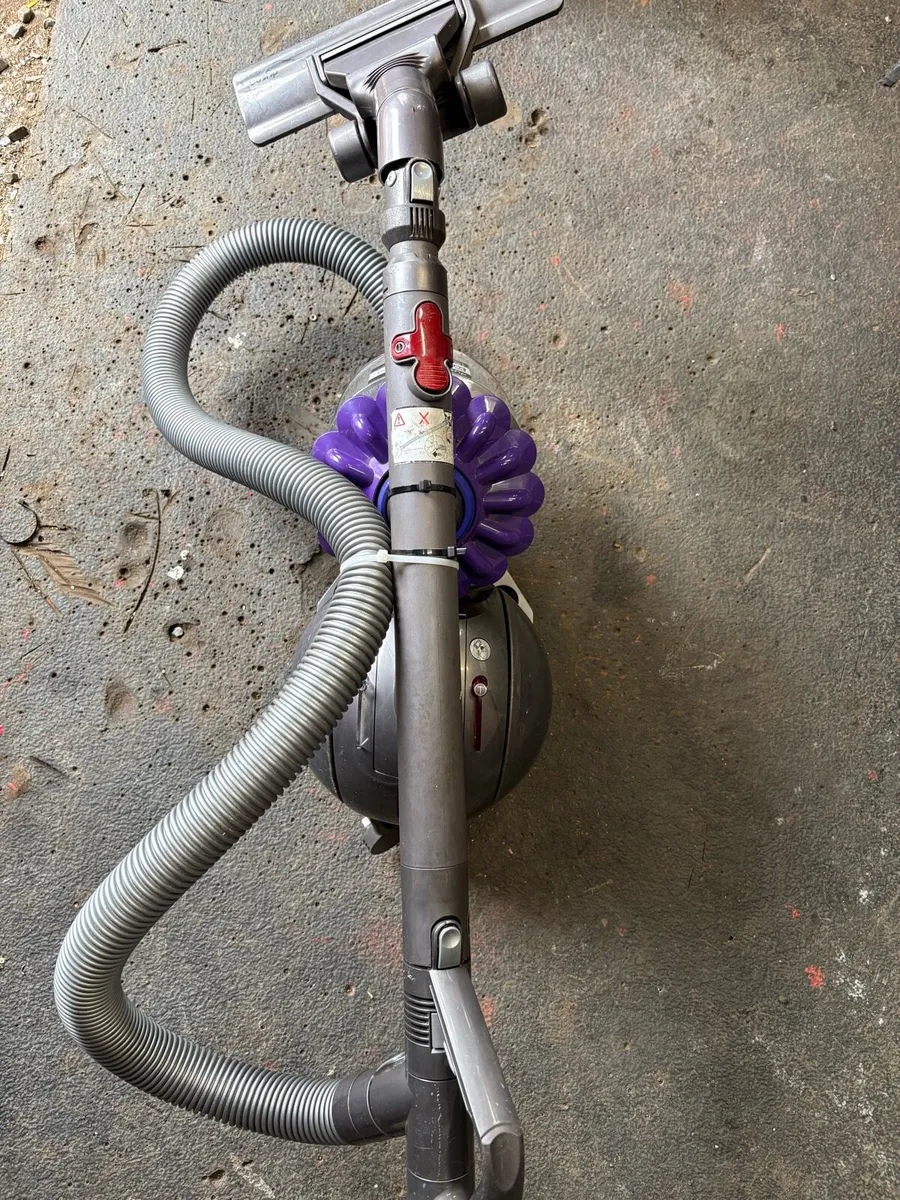 Dyson Hoover working perfect p.m.