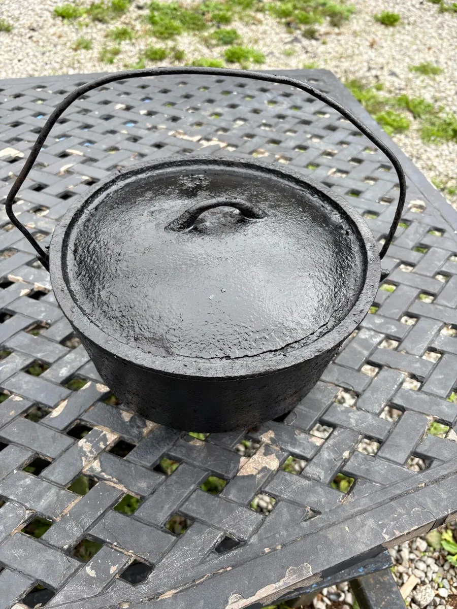 Old cash iron pot
