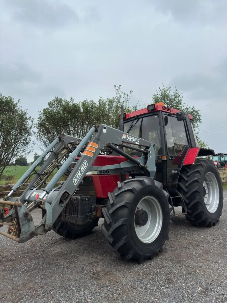 International 856 XL - Image 2