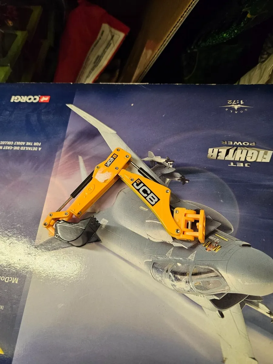 Britain's JCB Excavator Arm - Image 1