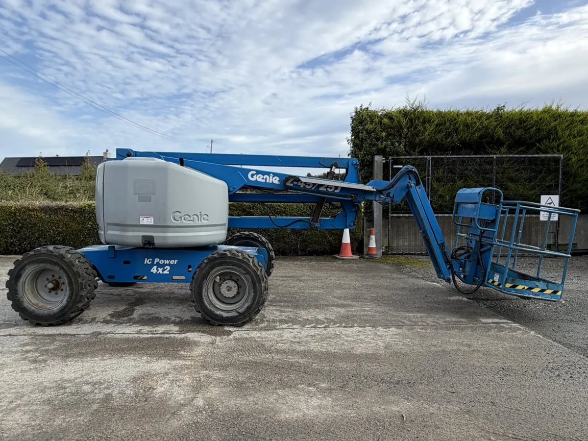 2022 GENIE BOOM Z45 **Online Auction** - Image 4